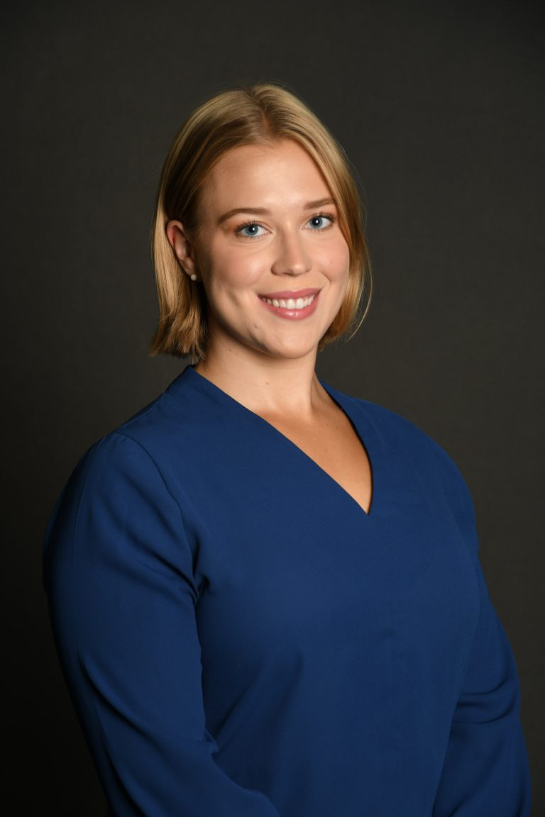 headshot photo of Ileaha Anderson