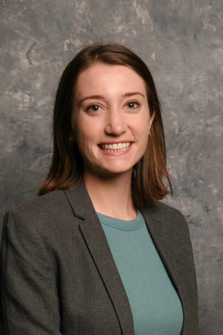 headshot photo of Kat Kinnen