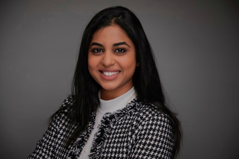 headshot photo of Srishti Ponnala