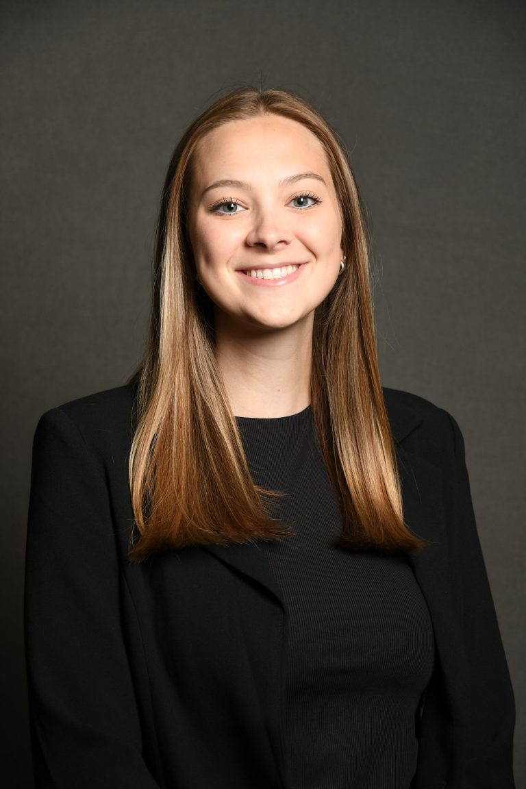 headshot photo of Caroline Rachow